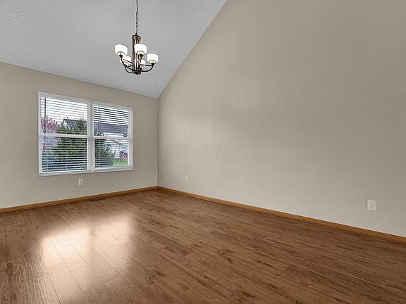 4th image of 3122 Golden Oak Dr