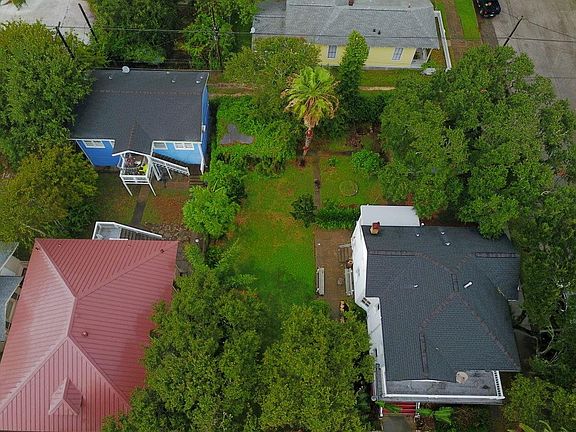 4th image of 3404 Avenue Q