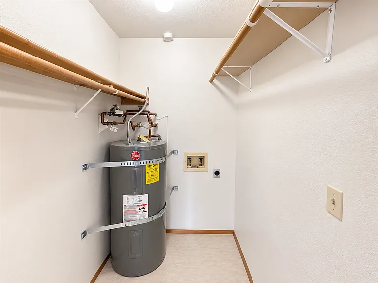 Shorecrest Apartments — Photo 20