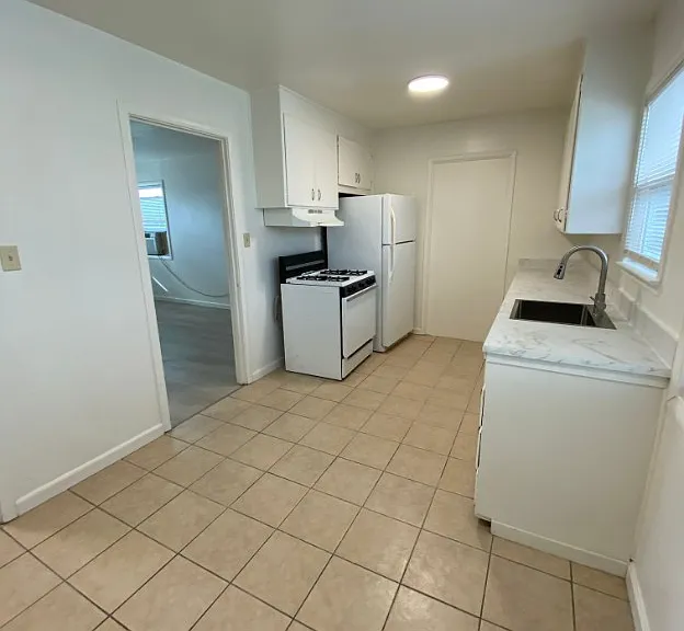 1140 Broadway St — Photo 10