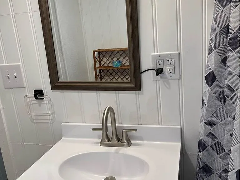 829 Main St — Photo 13