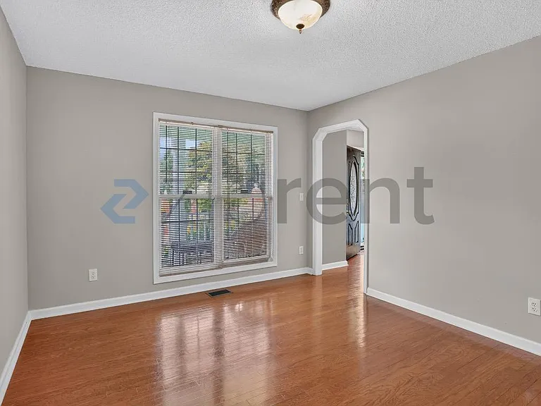 19 Savannah Pl — Photo 11