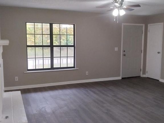 Spacious living room