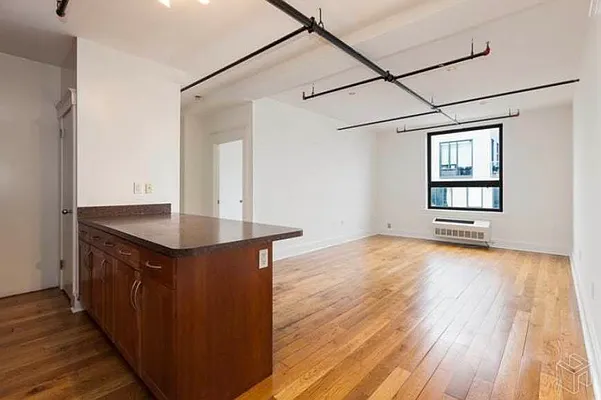 Rented by Compass | media 16