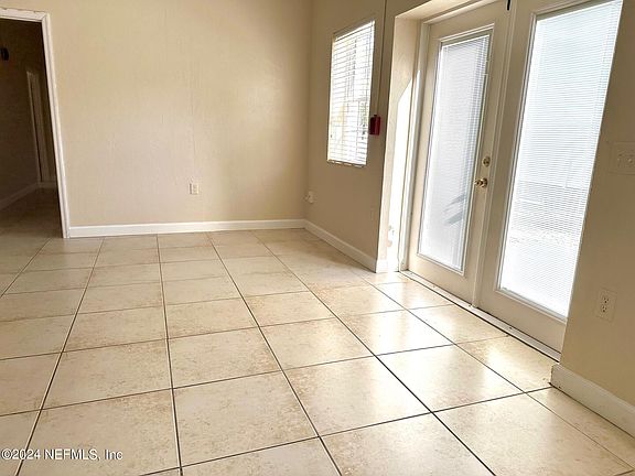 3rd image of 607 15TH Street