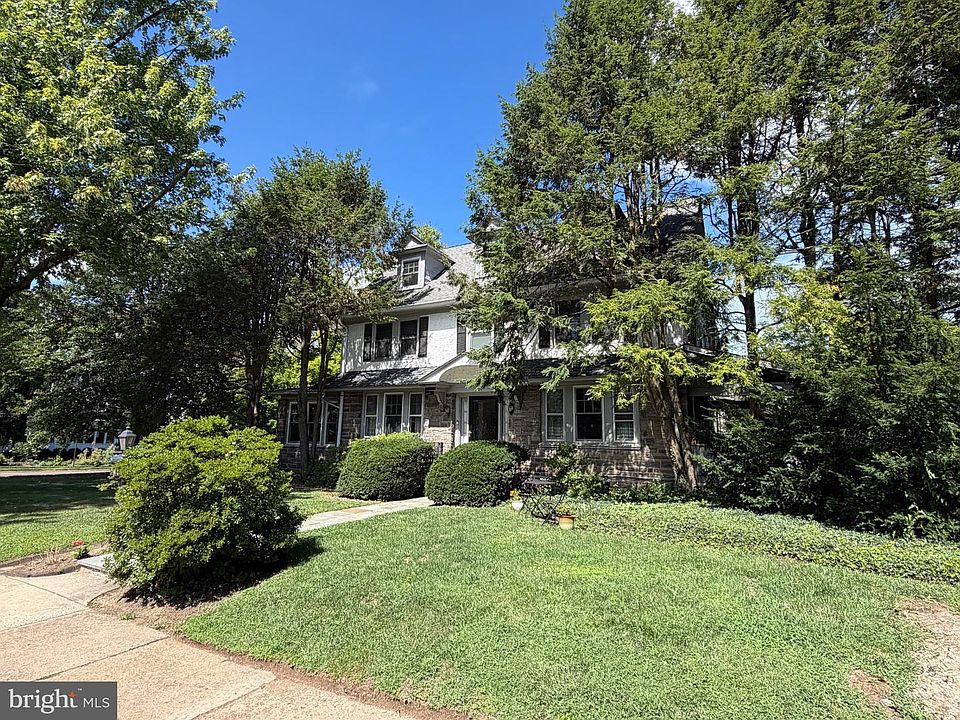 2nd image of 901 Homestead Rd