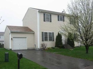 4 Anchor Way, Riverside, RI 02915