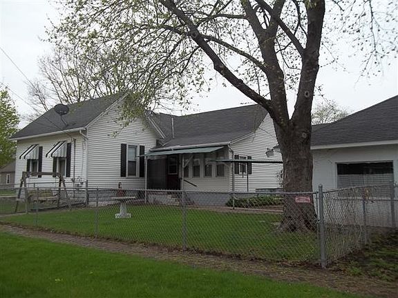 4th image of 303 W North St