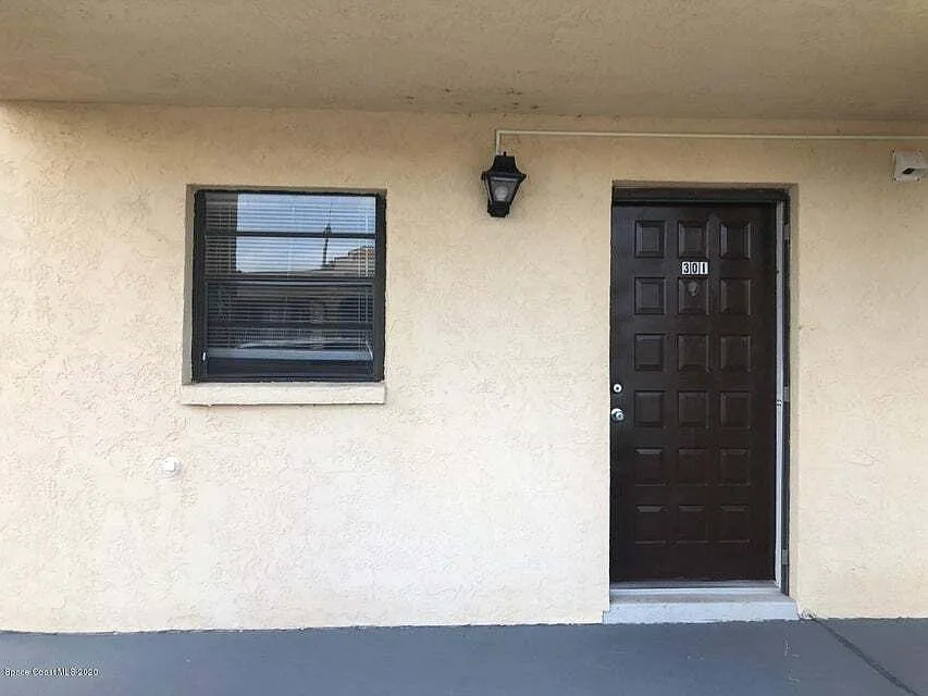 205 Palmetto Ave #301