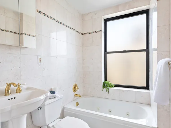 327 Central Park West image 8 of 12