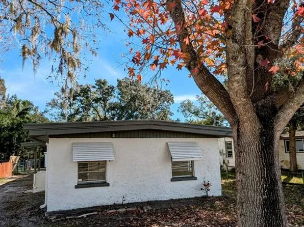 3215 19th St E, Bradenton, FL 34208