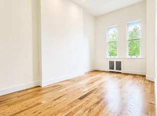 40 W 73rd St #4F, New York, NY 10023