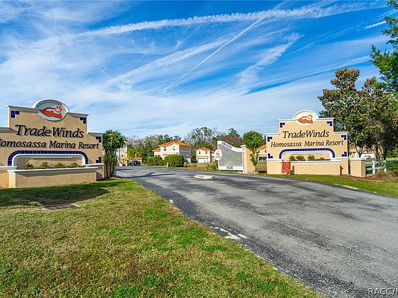 3rd image of 10228 W Middleburg Loop