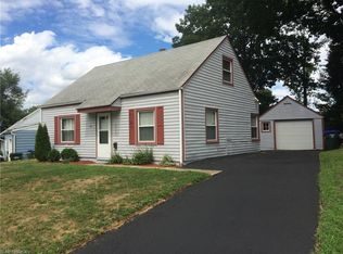 2375 Suncrest Dr, Cuyahoga Falls, OH