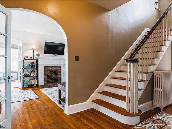 5th image of 908 Lakeview Dr