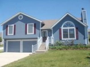7533 N Tullis Ave, Kansas City, MO 64158