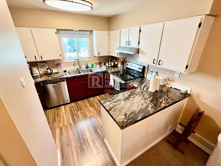 1730 Palm Dr #1 — Photo 6