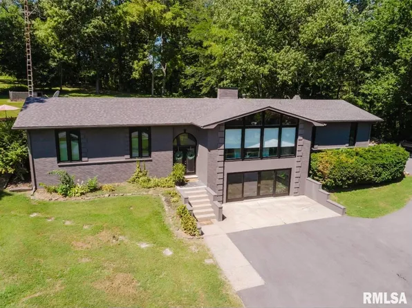 605 N Horrell Ave, West Frankfort, IL 62896