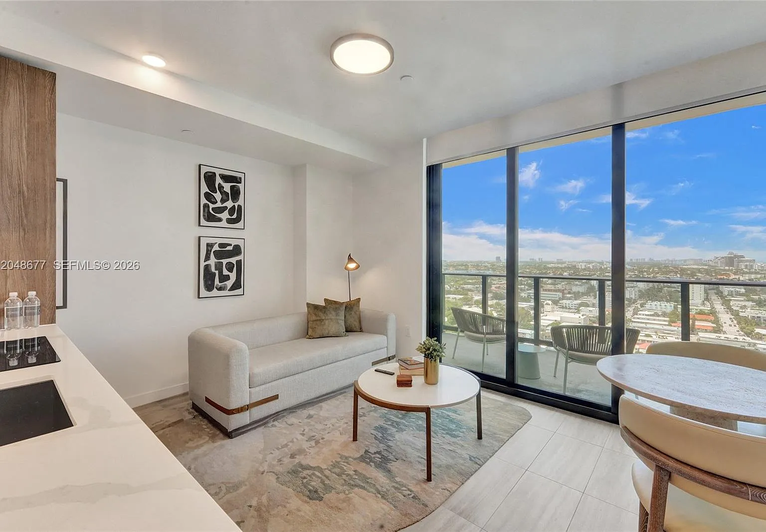 1 bed, 1.0 bath, 412 sqft, $6,000 — Photo 3