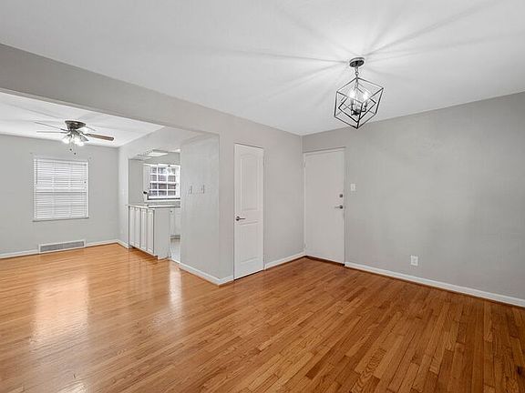 4th image of 5836 Sunshine Dr #1N
