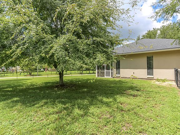 5th image of 5991 Long Cove Dr