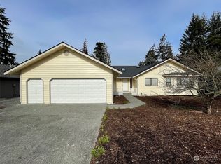 104 Madigan Rd, Sequim, WA 98382