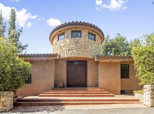 4709 Caritina Dr, Tarzana, CA 91356