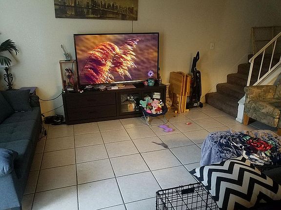 3rd image of 4405 E Wood St