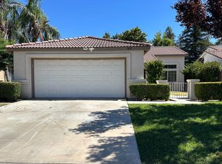 7015 Silver Spray Ave, Bakersfield, CA 93313