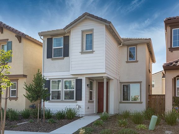 2nd image of 3821 Amelia Rose Way