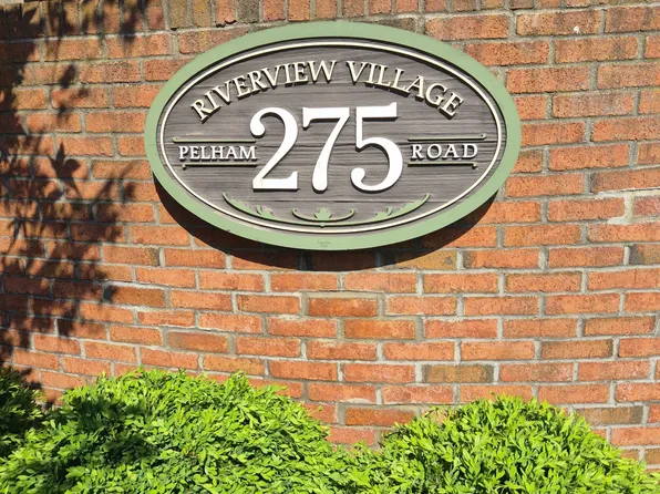 275 Pelham Rd #49, Saint Catharines, ON L2S 3B9