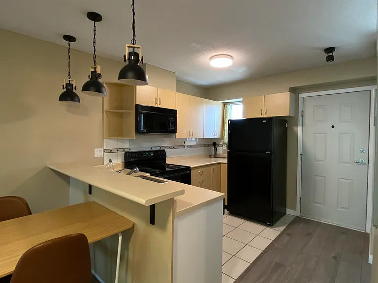 528 Rochester Ave #612 — Photo 5