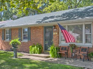 1207 Williamsburg Dr, Champaign, IL