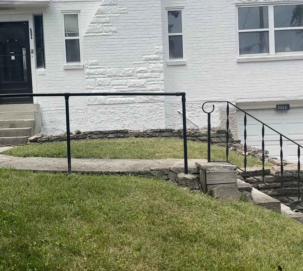 6099 Pawnee - College Hill — Photo 2