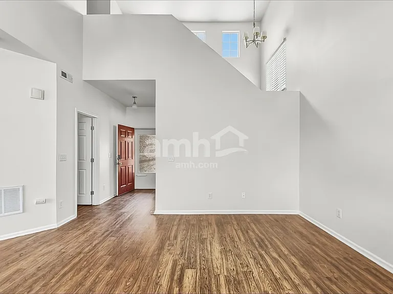 1182 S Fultondale Cir — Photo 7