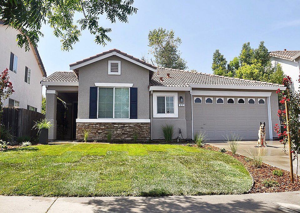 1st image of 27 Granada Pass Ct