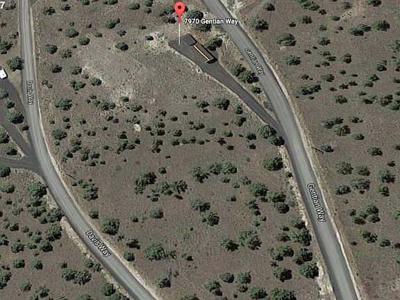 4th image of 7970 SE Gentian Way
