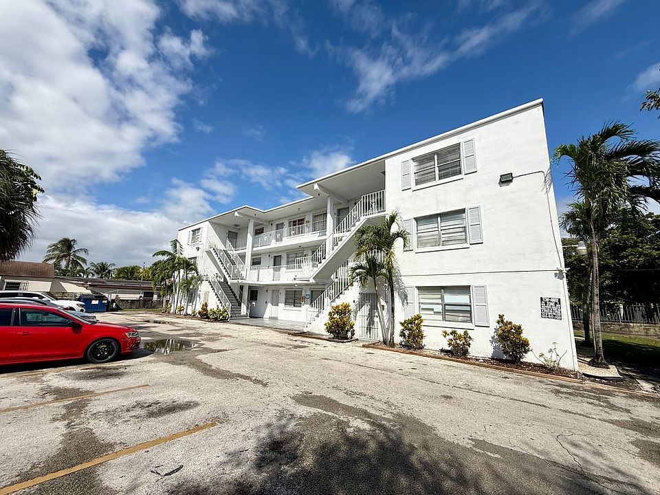 1st image of 8262 NE 1st Ave #9
