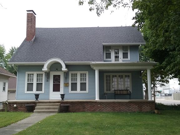 2nd image of 440 W Crawford St