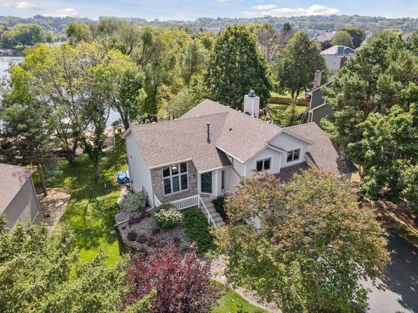 15784 Highview Dr, Apple Valley, MN 55124