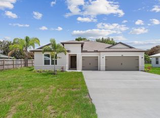 1611 SE Minorca Avenue, Port St Lucie, FL 34952