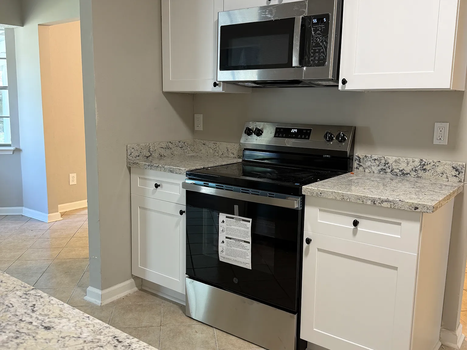 4 bed, 2000 sqft, $1,750 — Photo 3