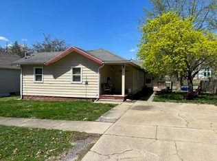 812 E Buchanan St, Bloomington, IL 61701