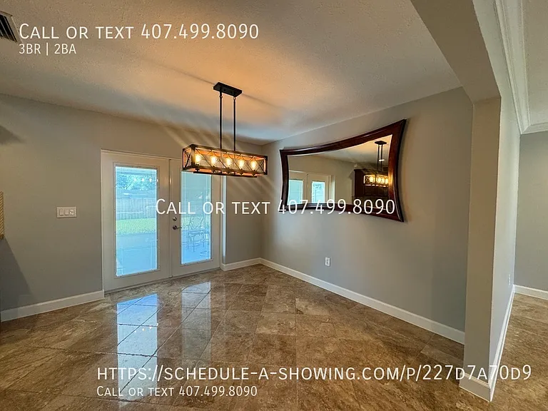 510 Oak Ln — Photo 3