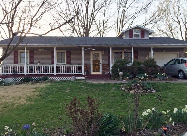 1st image of 225 S Forester Dr