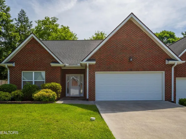 1120 Fellin View Way, Sevierville, TN 37876