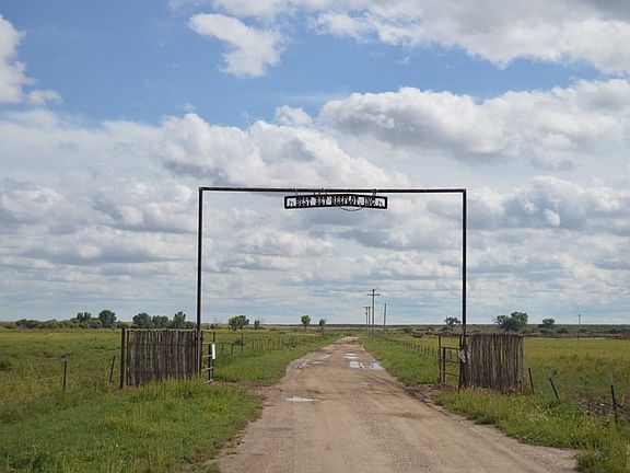 3rd image of 21571 Road 24