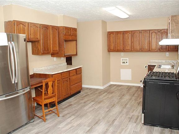 4th image of 5549 Dunk Dr