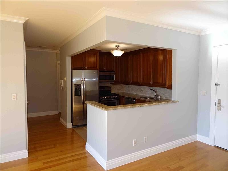 1st image of 155 Bay St APT 5K