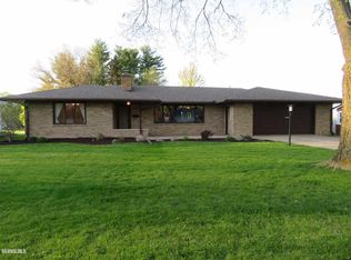 1445 Bolkinwood Dr, Freeport, IL